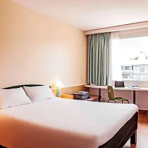 ibis-barcelona-molins-de-rei.catalonia-hotels.com/